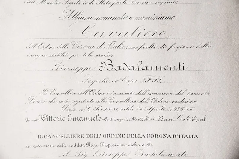 Ritterkreuz des Ordens der Krone von Italien (Urkunde und Schachtel)