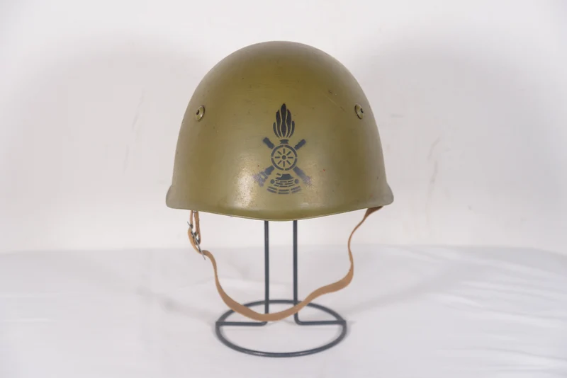M.33 Panzerhelm der italienischen Armee aus den 70er Jahren
