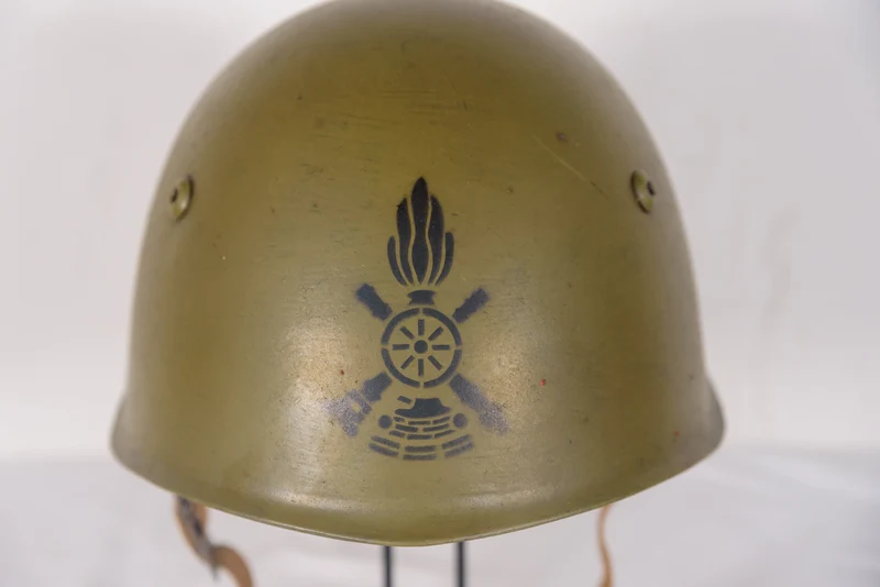 M.33 Panzerhelm der italienischen Armee aus den 70er Jahren