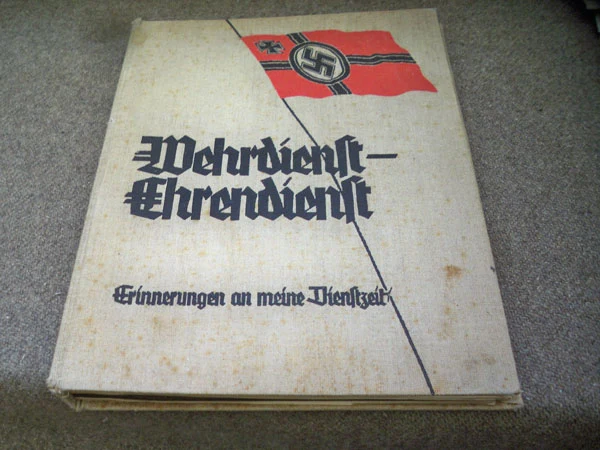Fotoalbum "Wehrdienst Ehrendienst"