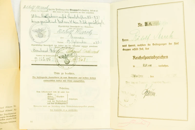 Interessantes WW2 Ehepaar Konvolut mit Wehrpass