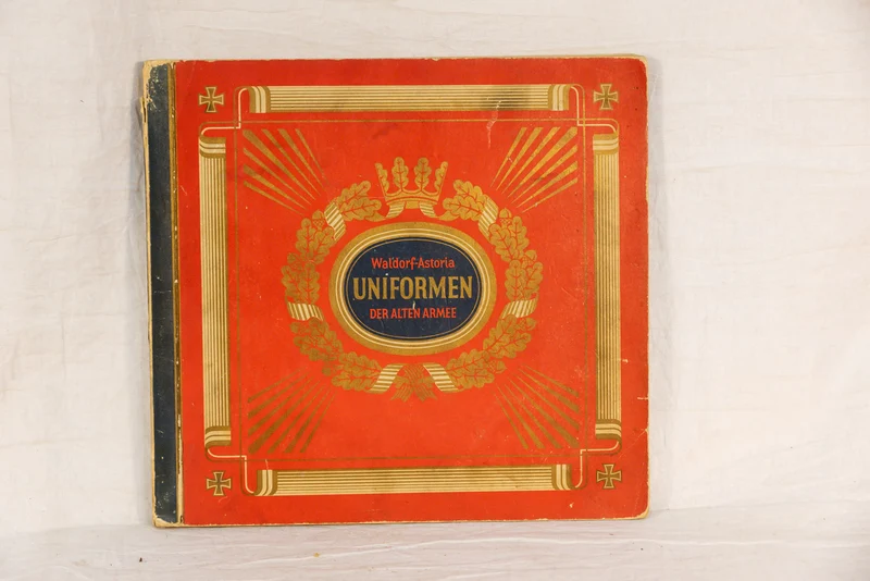 Stickeralbum "Uniformen der Alten Armee".