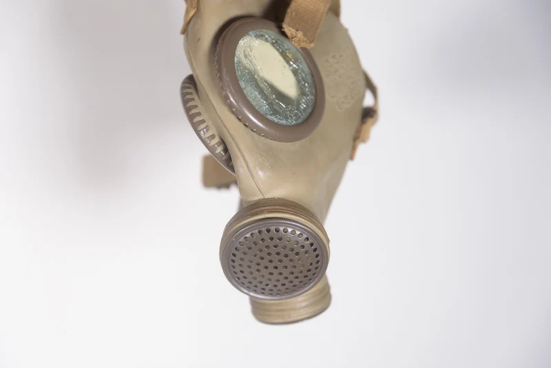T.33 SCM Gasmaske Größe II REI