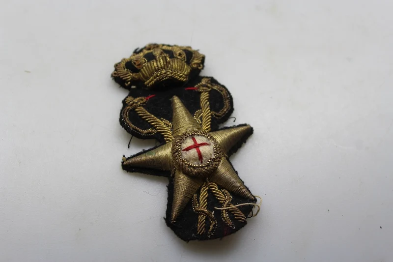 Schwarzer Mützenfries des 34. Sanitätsoffiziers REI WW 2