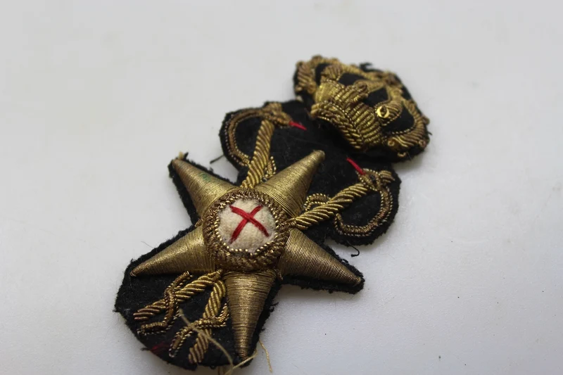 Schwarzer Mützenfries des 34. Sanitätsoffiziers REI WW 2