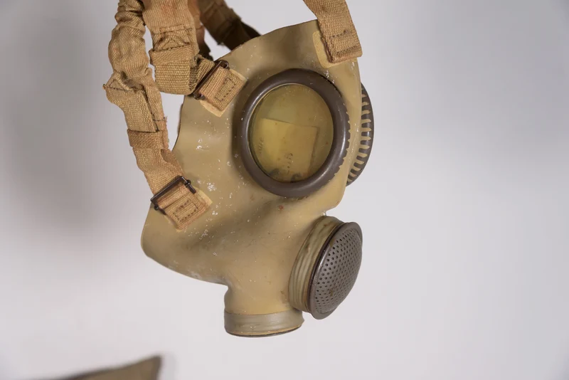 Gasmaske T.35 Größe III -REI WW 2