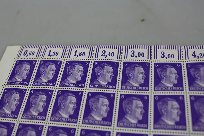 Nr. 100 Adolf Hitler-Briefmarken