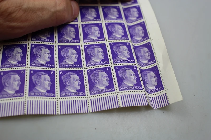 Nr. 100 Adolf Hitler-Briefmarken