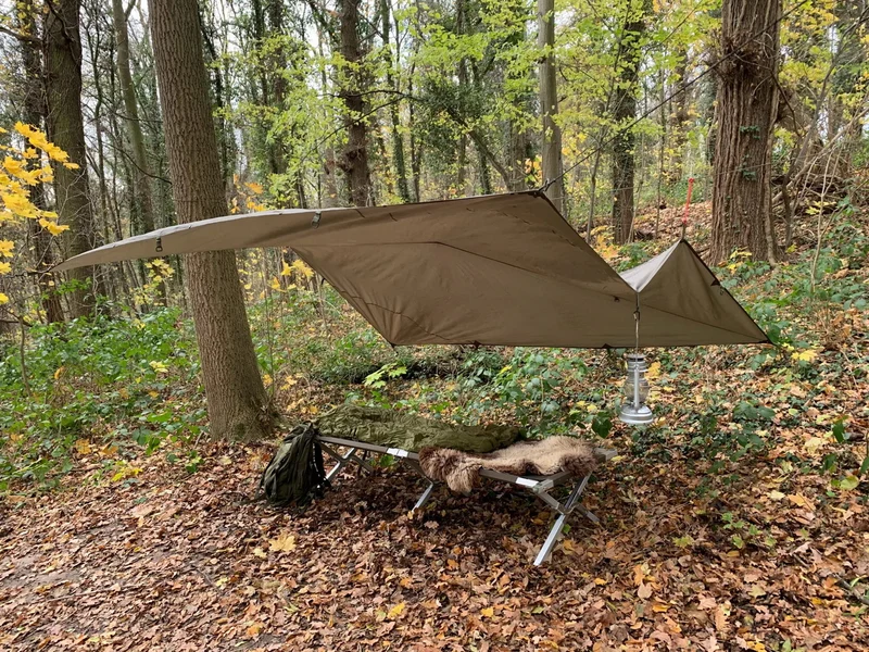Taskforce 2215 Tarp 3x3 m – Leichte Allzweck-Plane für Outdoor-Abenteuer