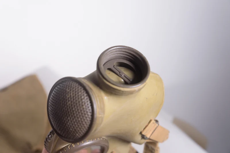 Pirelli 35 -REI WW 2 Gasmaske