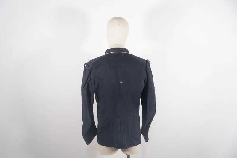 Studentenuniform der REI-Militärakademie, frühes 20. Jahrhundert