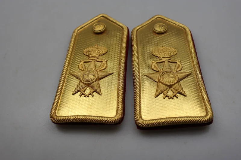 M.34-Schulterpolster mit WW2-Goldplatte