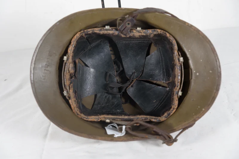 Adrian Französischer Helm M.26 2. Weltkrieg