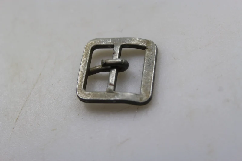 Repro WH WW 2 Helm Kinnriemenschnalle