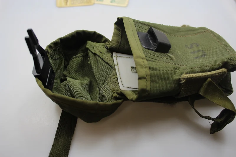 US Army Vietnam - M.69 Magazintasche mit M.16 Magazinen