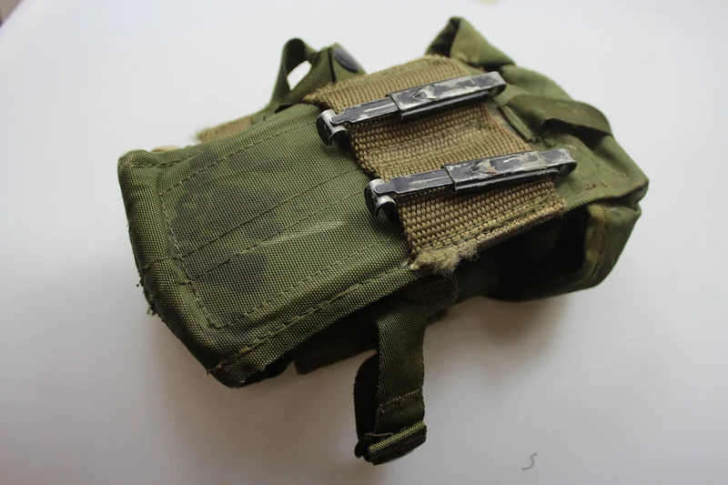 US Army Vietnam - M.69 Magazintasche mit M.16 Magazinen