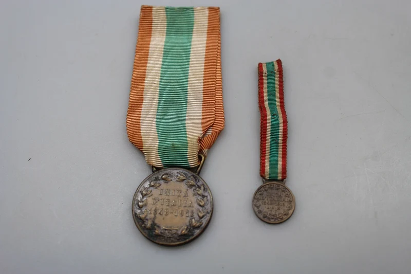 Medaille der italienischen Einheit mit Miniatur