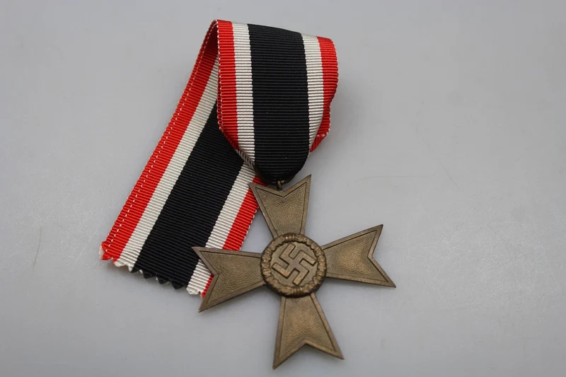 Verdienstkreuz ohne Schwerter II. Klasse