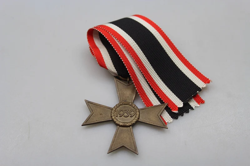 Verdienstkreuz ohne Schwerter II. Klasse
