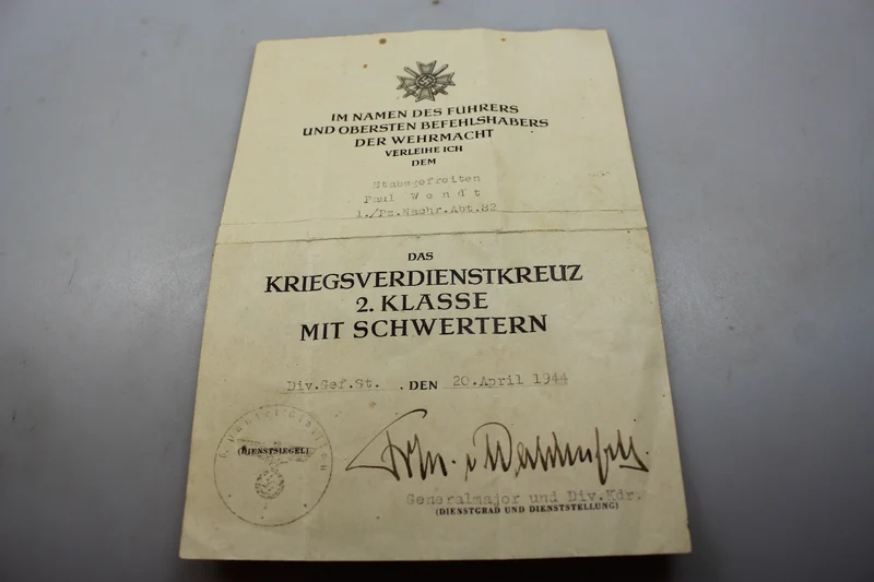 KVK-Zertifikat mit Schwertern, zweite Klasse, Zweiter Weltkrieg