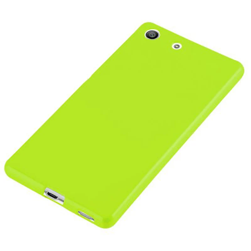 Cadorabo Hülle kompatibel mit Sony Xperia M5 Schutzhülle aus flexiblem TPU Silikon