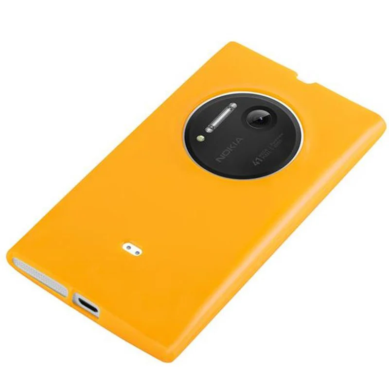 Cadorabo Hülle kompatibel mit Nokia Lumia 1020 Schutzhülle aus flexiblem TPU Silikon