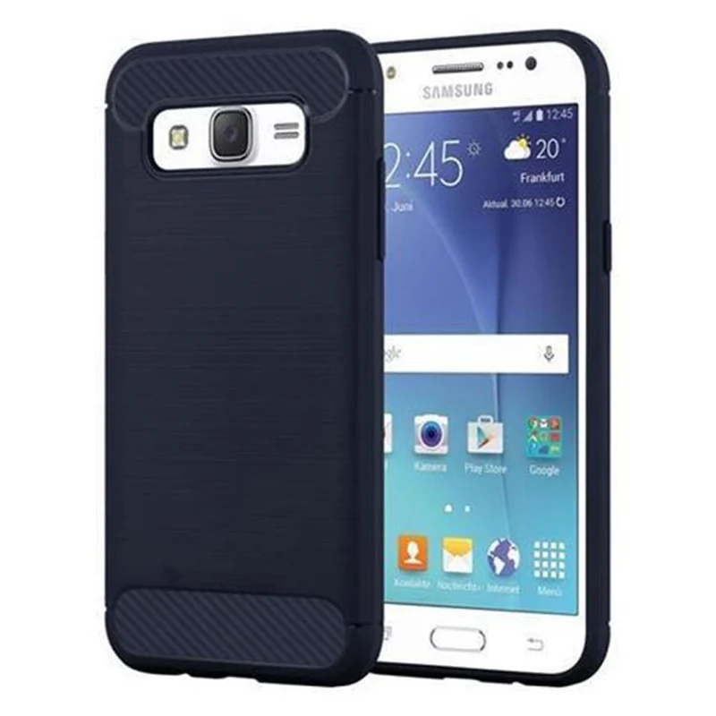 Cadorabo Hülle für Samsung Galaxy J7 2015 Schutzhülle aus flexiblem TPU Silikon in Edelstahl-Karbonfaser Optik