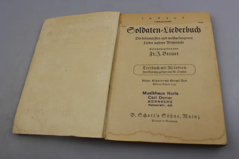 Taschenheft "Liederbuch".