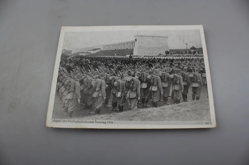Nr. 4 RAD Parteitag Parade Postkarte 1936