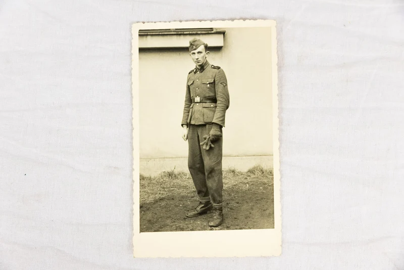 Fotos auf dem "Feld" der Waffen-SS