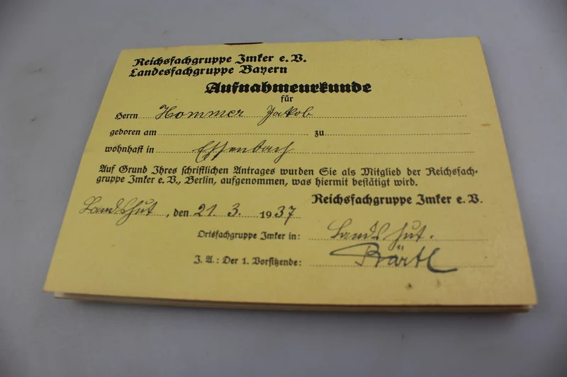 Nr. 2 Mitgliedsausweise, Abzeichen und Urkunde RDKL