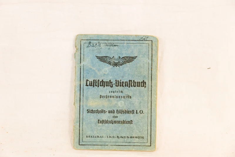 Konvolut Luftschutz mit Wehrpass
