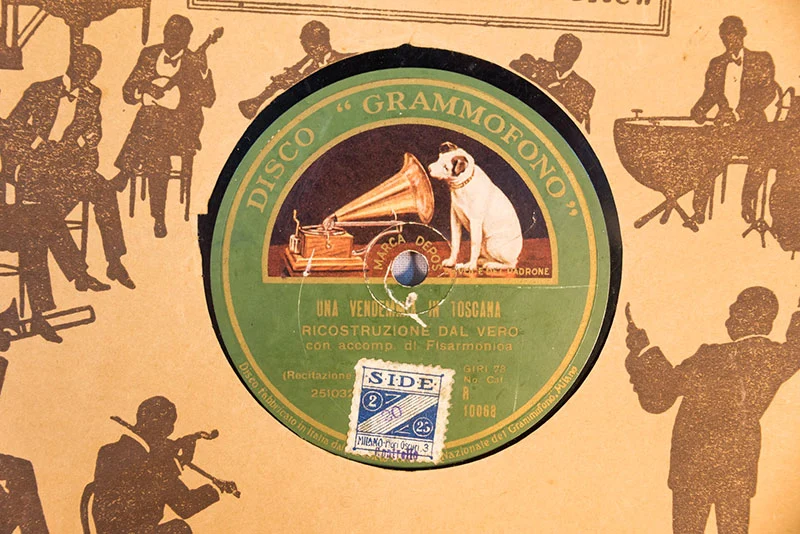 # 4 Schallplatten mit 78 U/min aus der Ventennio-Zeit