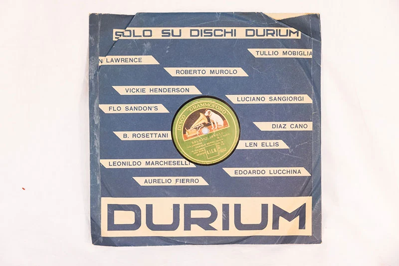 # 4 Schallplatten mit 78 U/min aus der Ventennio-Zeit