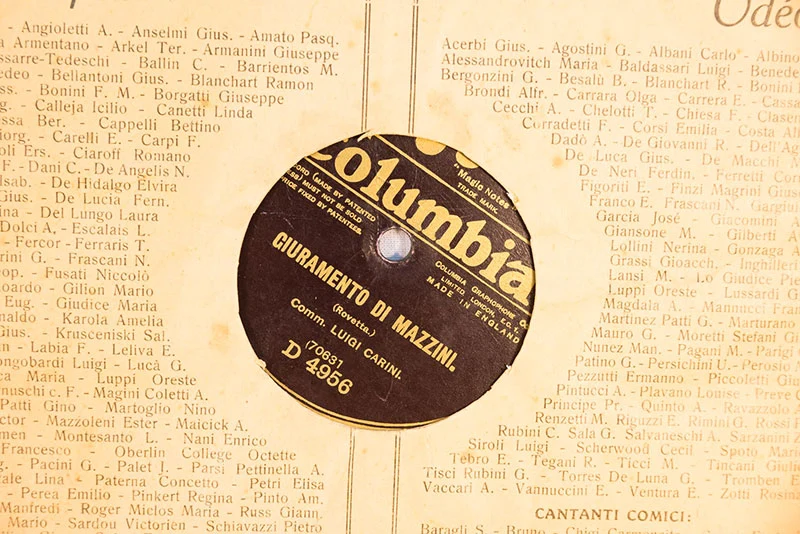 # 4 Schallplatten mit 78 U/min aus der Ventennio-Zeit