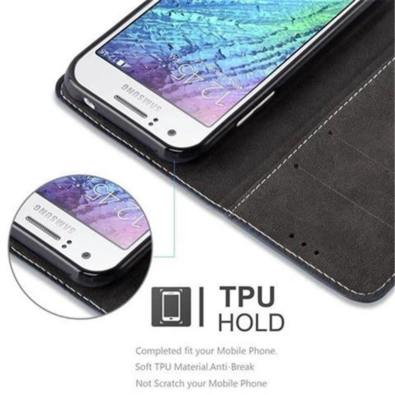 Cadorabo Hülle kompatibel mit Samsung Galaxy J1 2015 Schutzhülle mit Magnetverschluss, Standfunktion und Kartenfach
