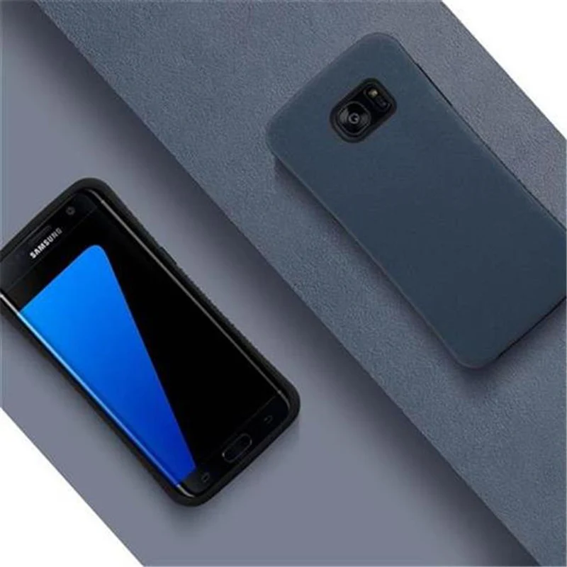 Cadorabo Hülle kompatibel mit Samsung Galaxy S7 EDGE Hard Case Schutzhülle Small Waist mit rutschfestem Gummi-Rücken