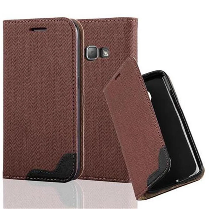 Cadorabo Hülle kompatibel mit Samsung Galaxy J1 2016 Schutzhülle mit Standfunktion und Kartenfach in Bast-Optik