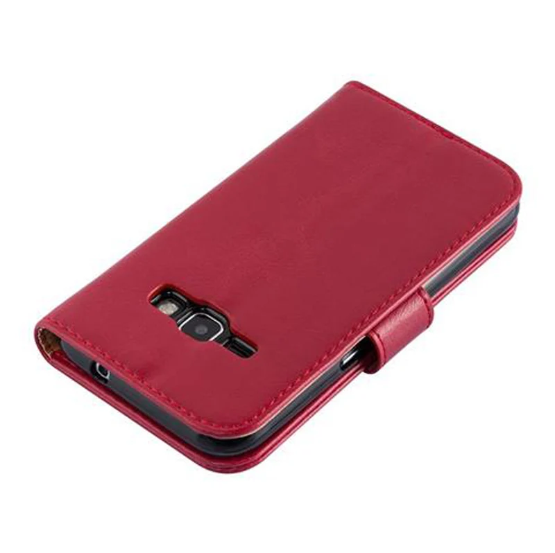 Cadorabo Hülle kompatibel mit Samsung Galaxy J1 2016 Schutzhülle mit Magnetverschluss, Standfunktion und Kartenfach