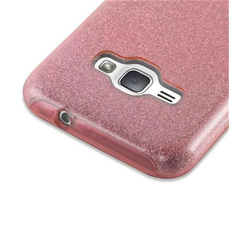 Cadorabo Hülle kompatibel mit Samsung Galaxy J1 2016 TPU Silikon und Hard Case Schutzhülle im Glitzer Design