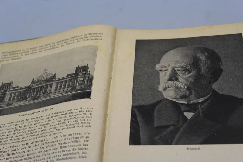 „Volk und Führer“ – Klasse 5 – 1943