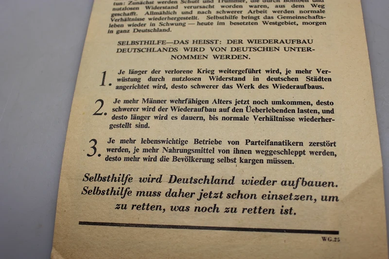 Anti-Nazi-Propagandaflugblatt der Alliierten.