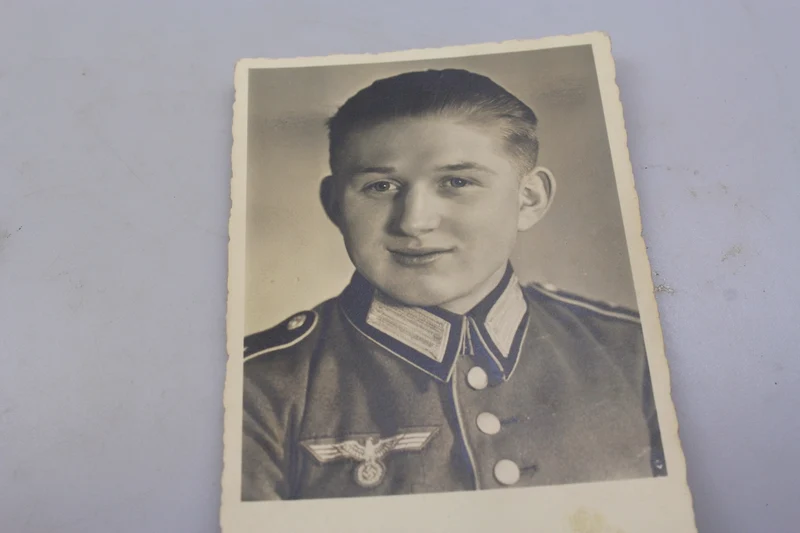 Zwei Studiofotos WH WW 2