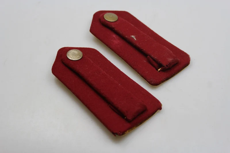 M.34-Schulterpolster mit WW2-Goldplatte