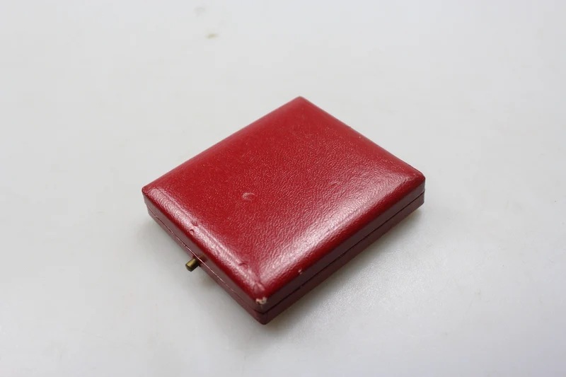 Medaillenbox „Fratelli Lorioli – Mailand“.