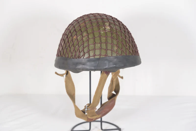 M.42/60 Fallschirmjägerhelm EI 60er/80er Jahre
