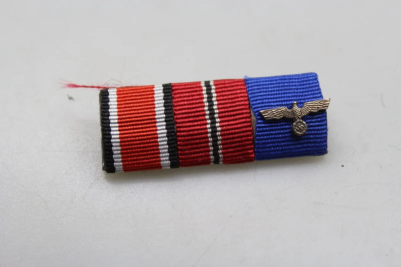 Repro Brustnadel drei Bänder 2. Weltkrieg