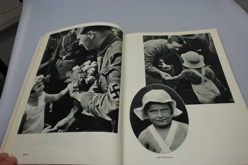 „Jugend um Hitler“ – H. Hoffmann