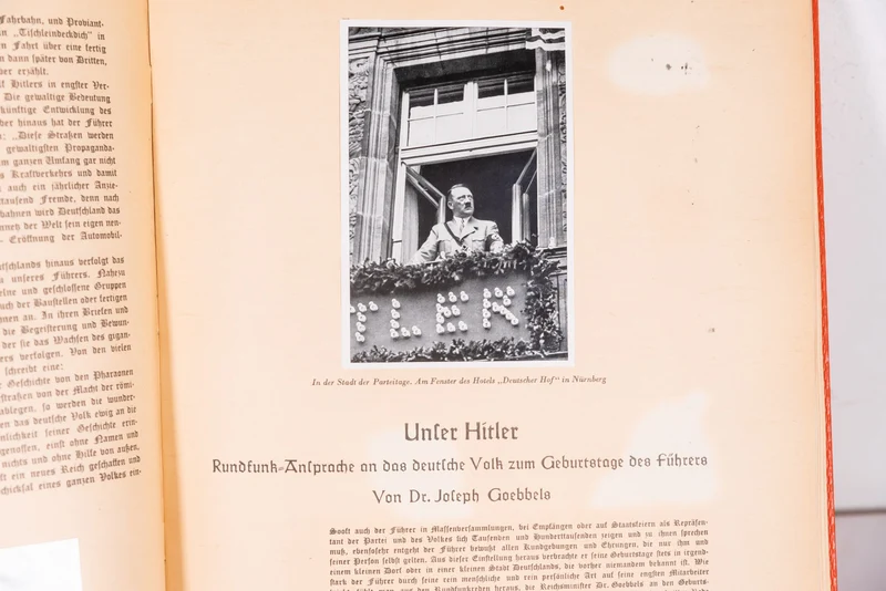 Adolf Hitler“ 1935 – Stickeralbum