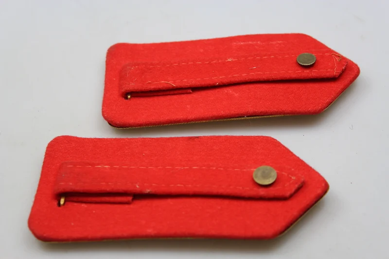 Schulterpolster M.34 mit goldener Platte